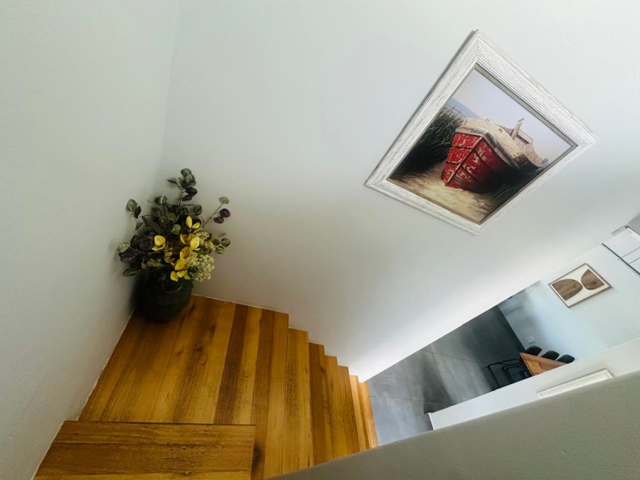 To Let 3 Bedroom Property for Rent in Big Bay Western Cape